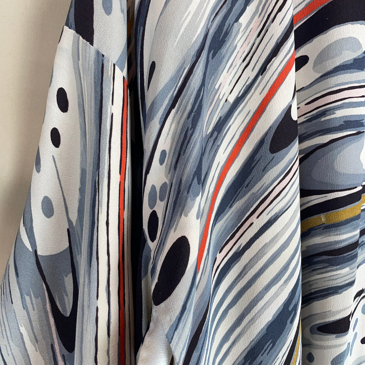 Haori Ink Ripples with Gold Details