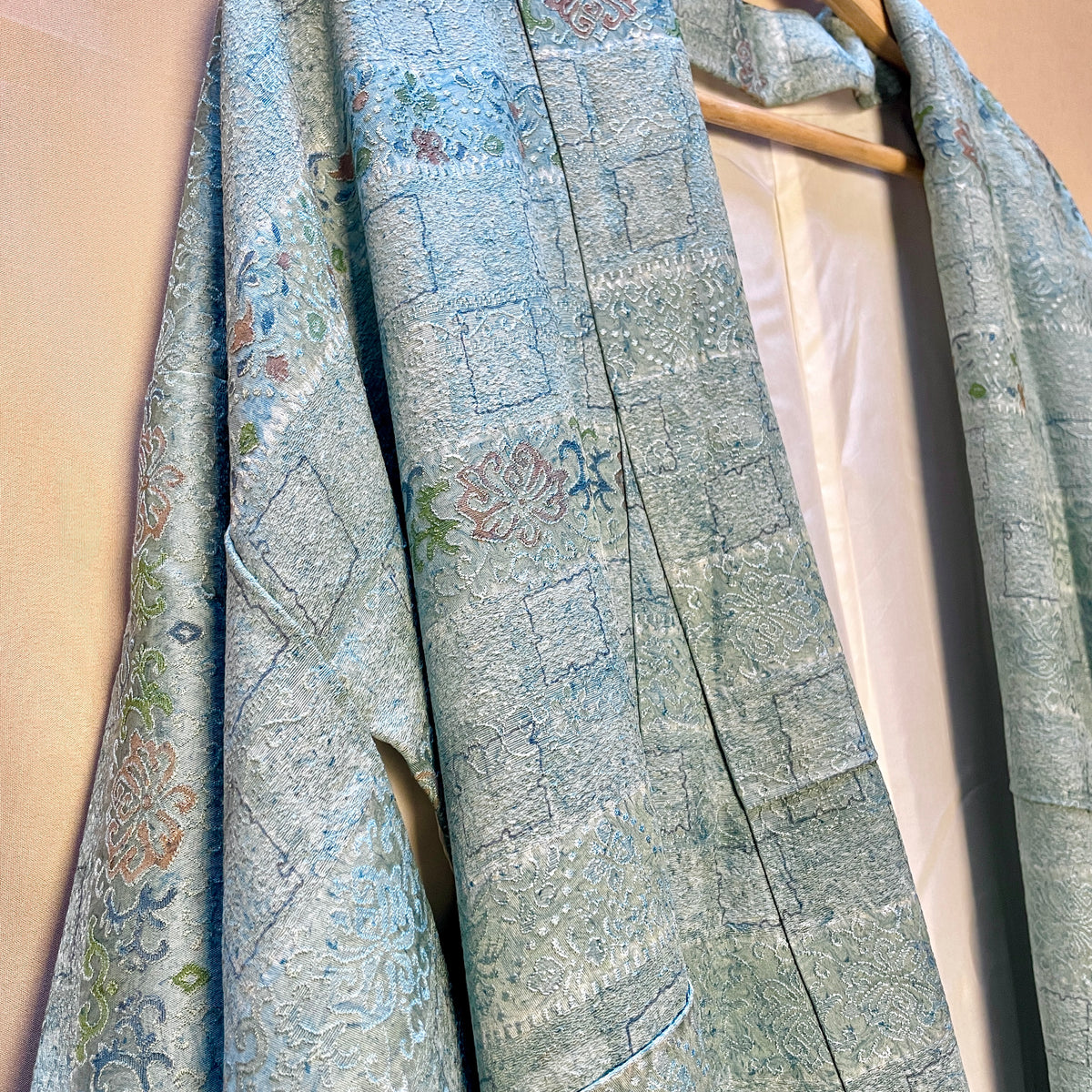 Kimono in Light Blue Silk