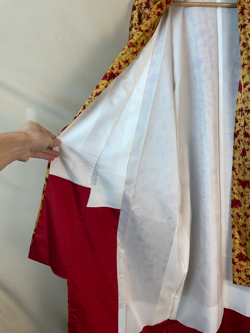 Kimono Golden Sun with Red Shibori Technique in Silk