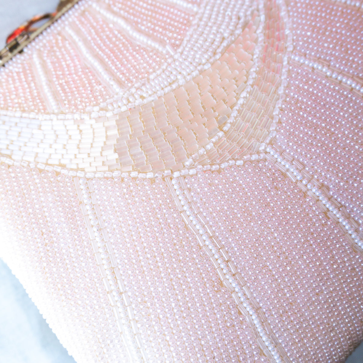 Vintage Japanese Beaded Handbag in White and Light Pink