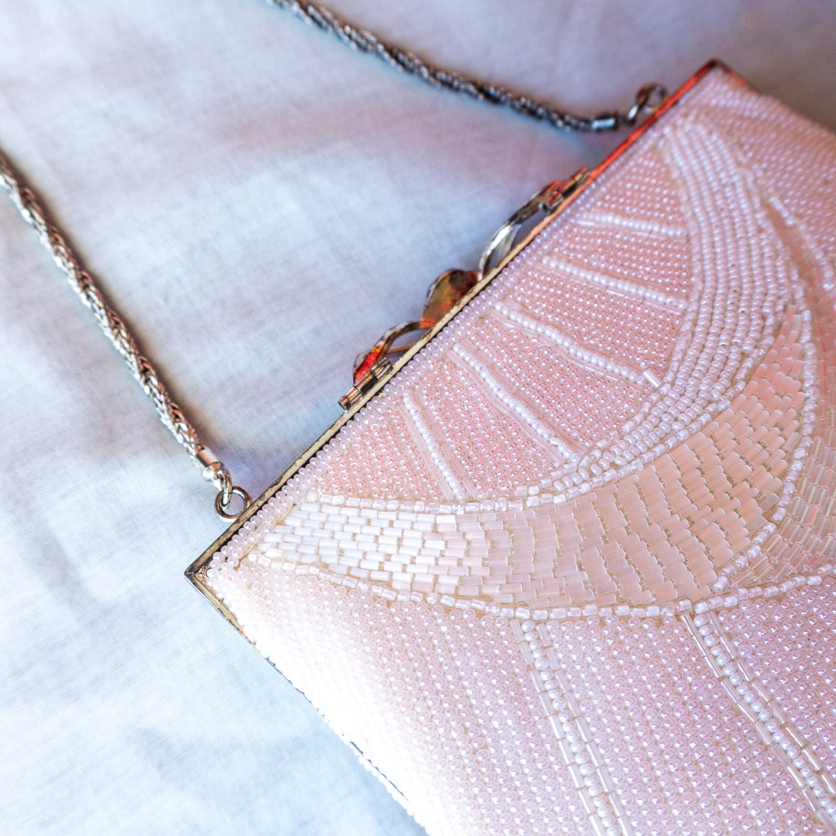 Vintage Japanese Beaded Handbag in White and Light Pink