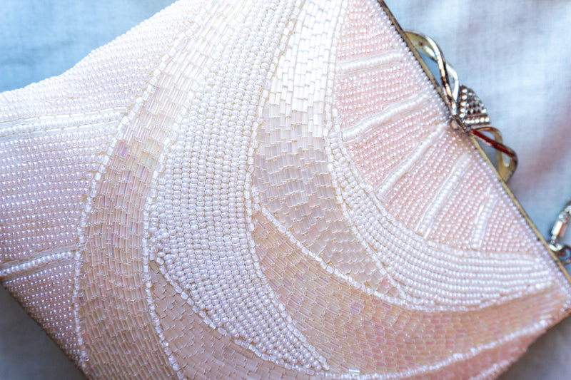 Vintage Japanese Beaded Handbag in White and Light Pink