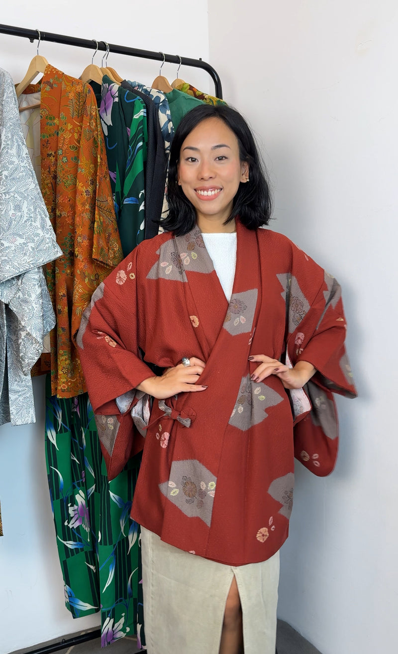 Haori Envelope Deep Red with Shibori Flowers