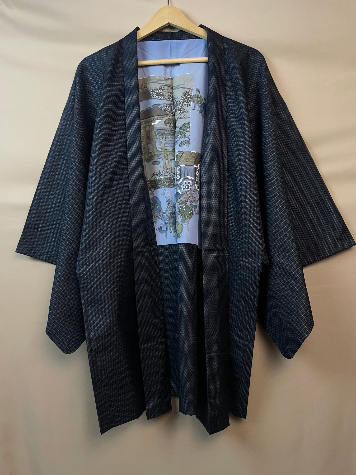 Haori Mens Dark Blue Oshima Tsumugi Silk with Painted Interior