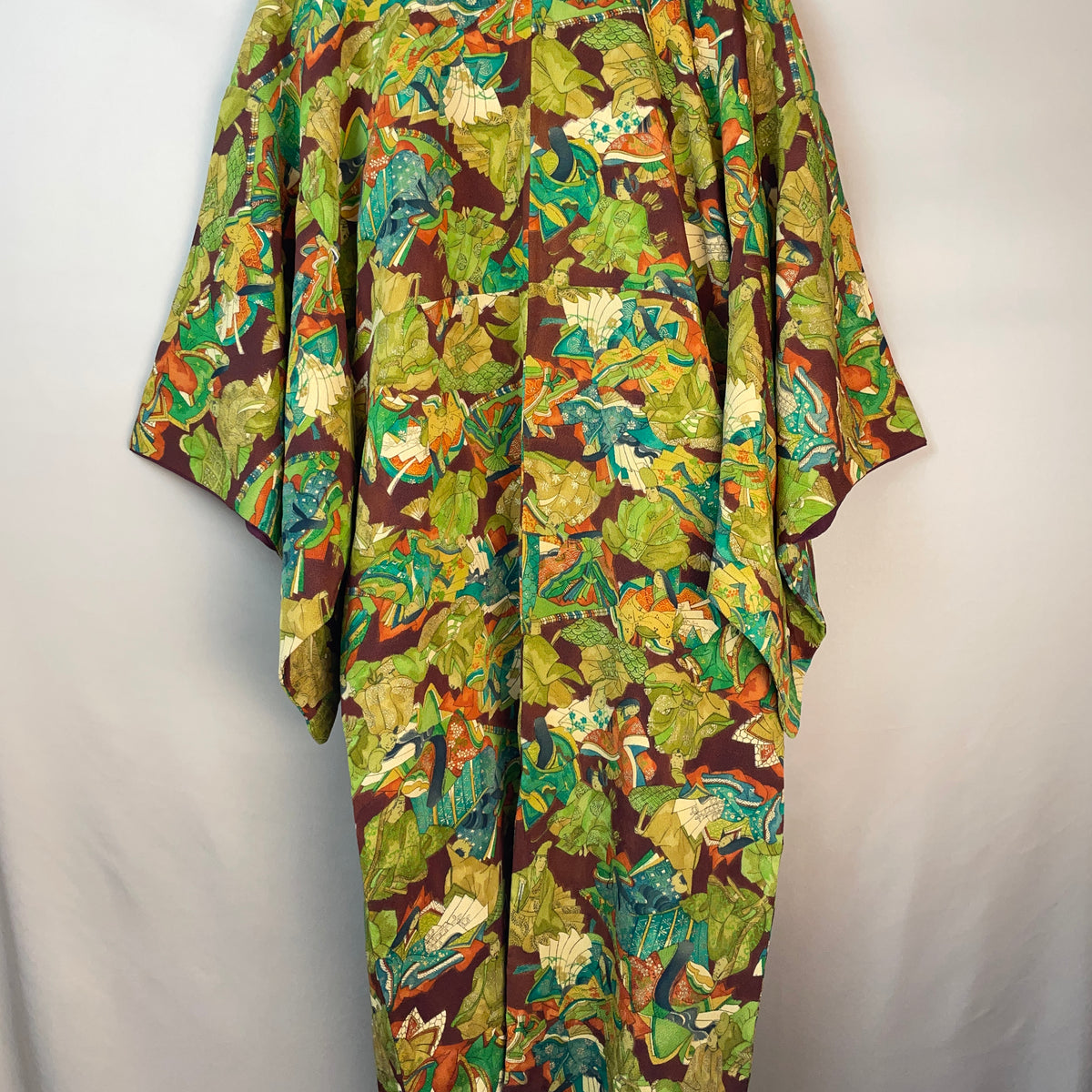 Kimono Dark Brown with Green Pattern of People in Kimono