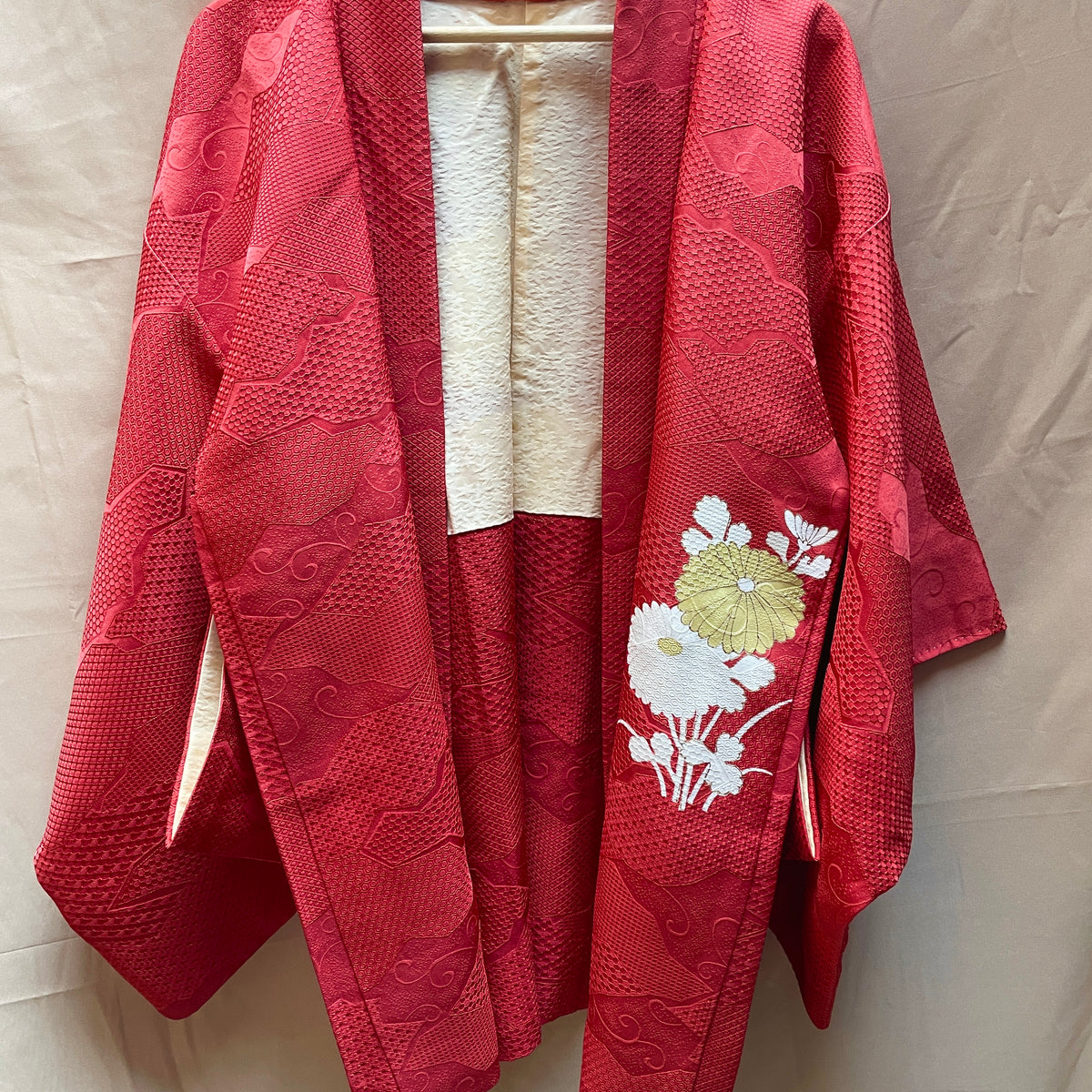 Haori Jacket Cerise Magenta with Flowers and Patterns in Silk