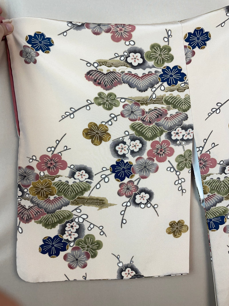 Kimono Cream with Japanese Garden Cherryblossom Painting