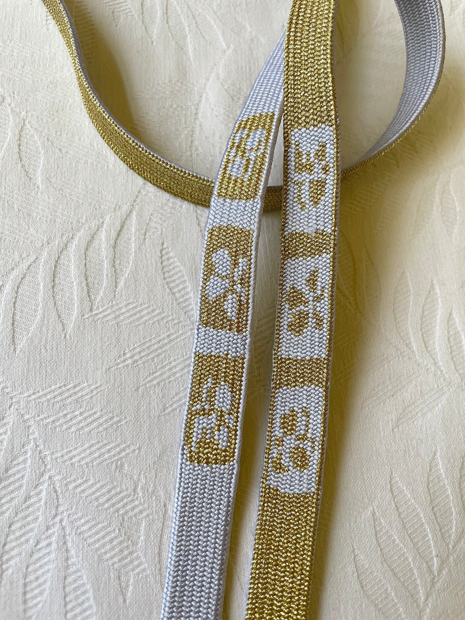 Himo Belt Flat Double Sided Ice and Gold in Silk with Flowers