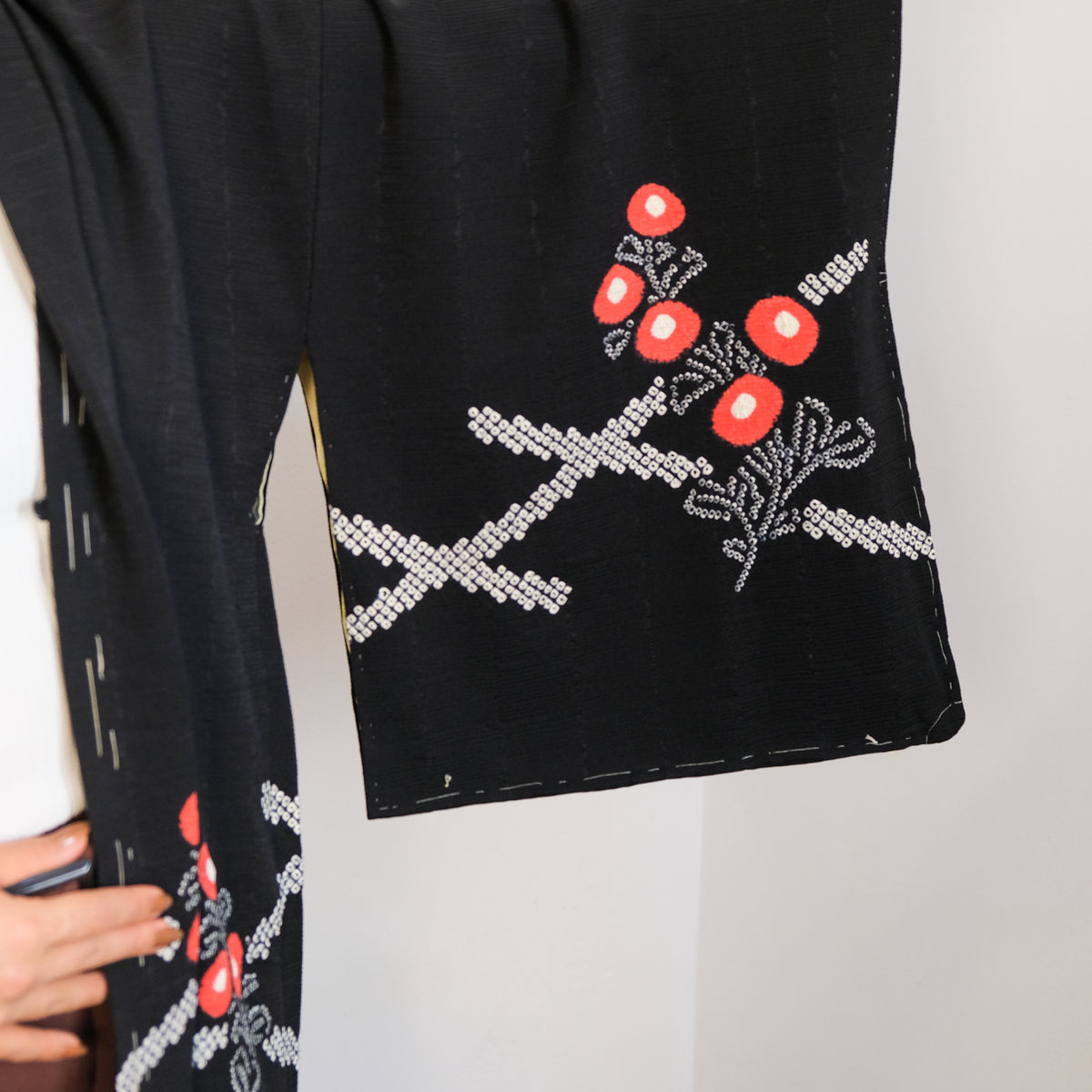 Haori Jacket Black with Shibori Flowers