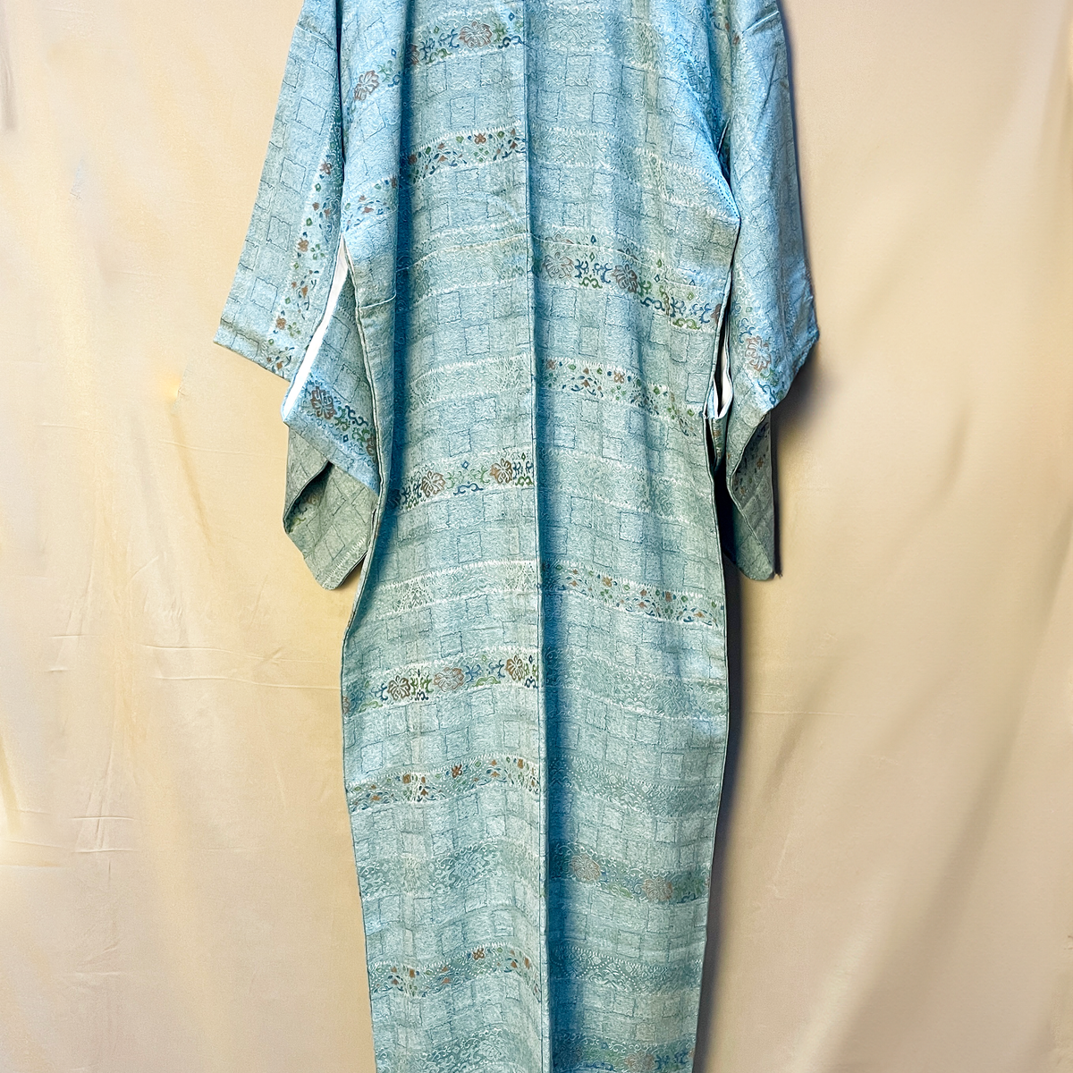 Kimono in Light Blue Silk