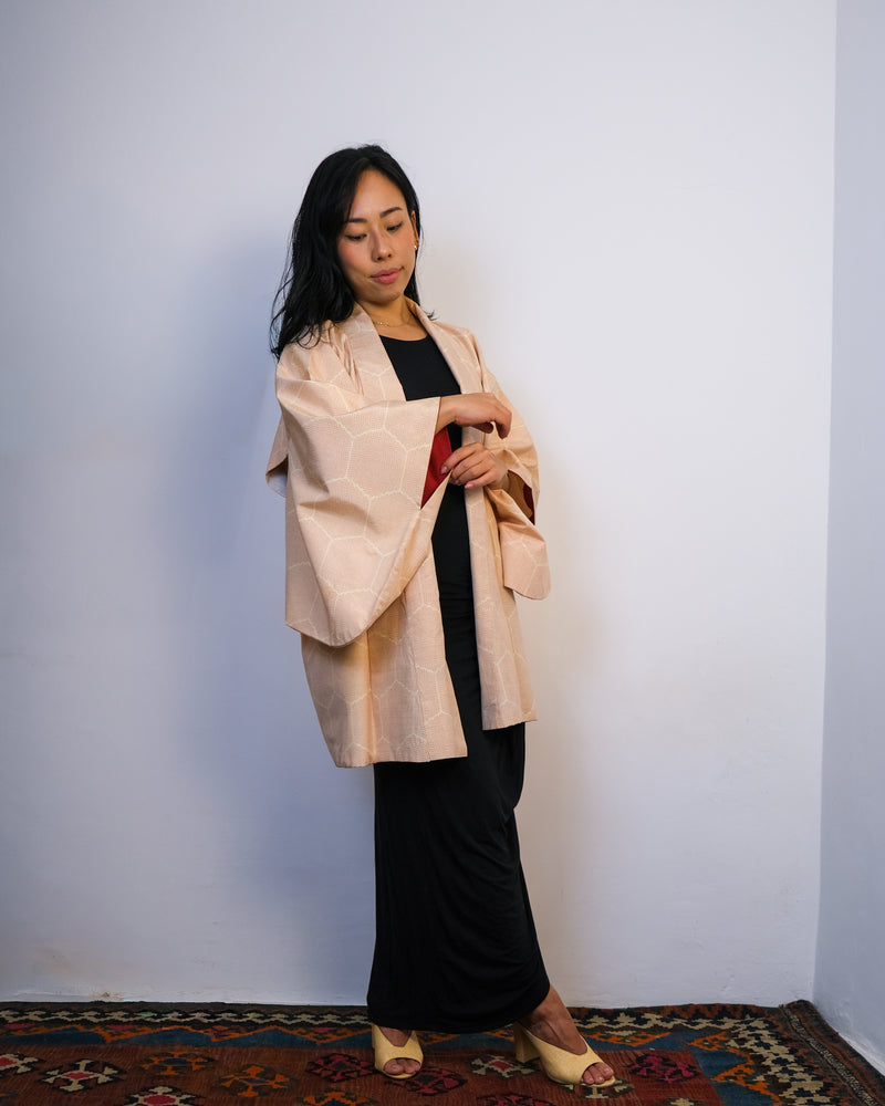 Short Kimono Turtle Shell in Pale Pink Tsumugi Silk