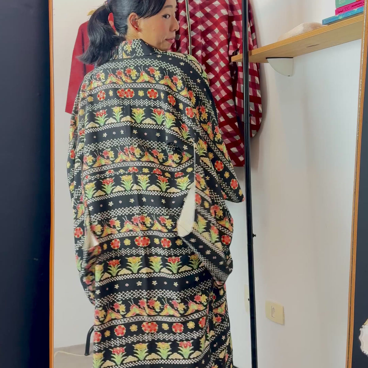 Kimono Black Summer with Red and White in Silk