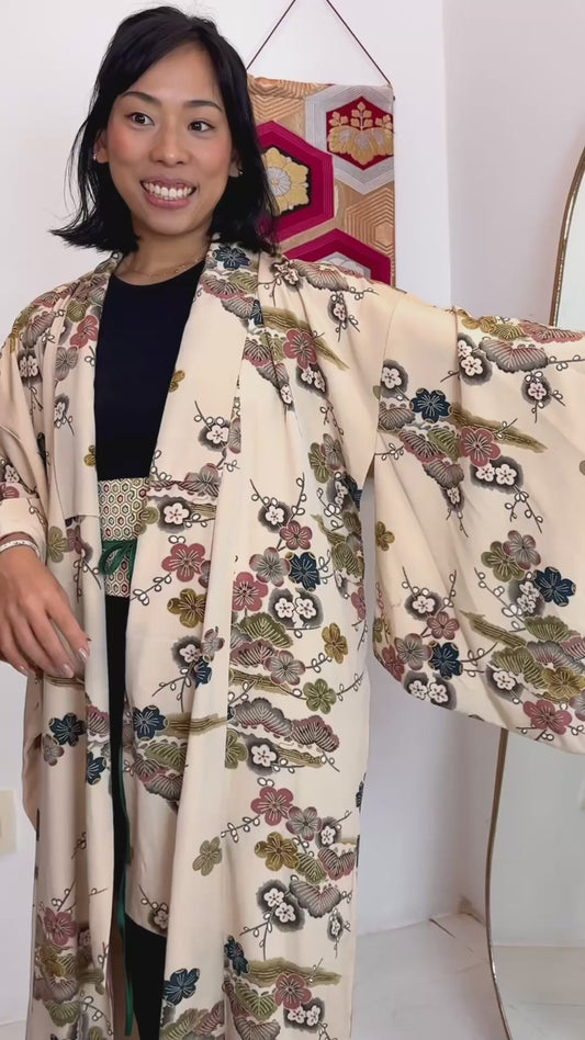 Kimono Cream with Japanese Garden Cherryblossom Painting