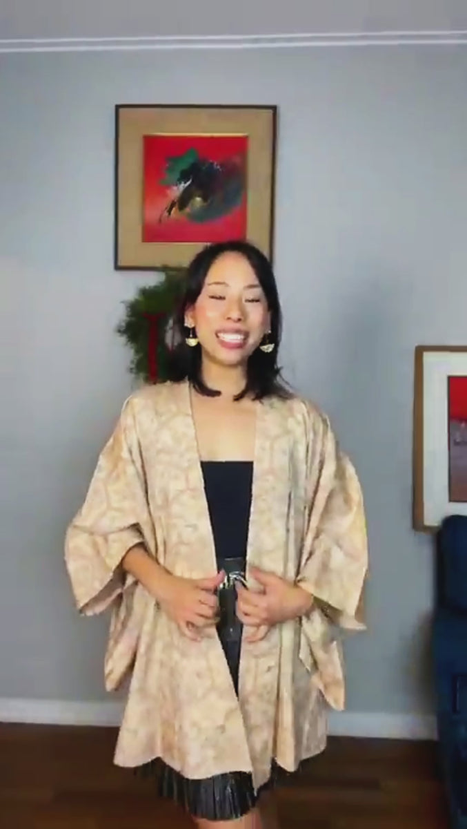Short Kimono Single Layer in Earthy Peach Silk
