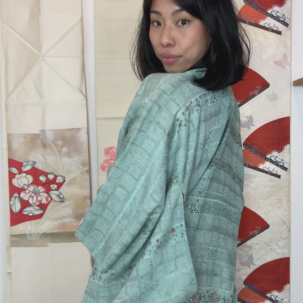 Kimono Water in Light Blue Silk with Texture